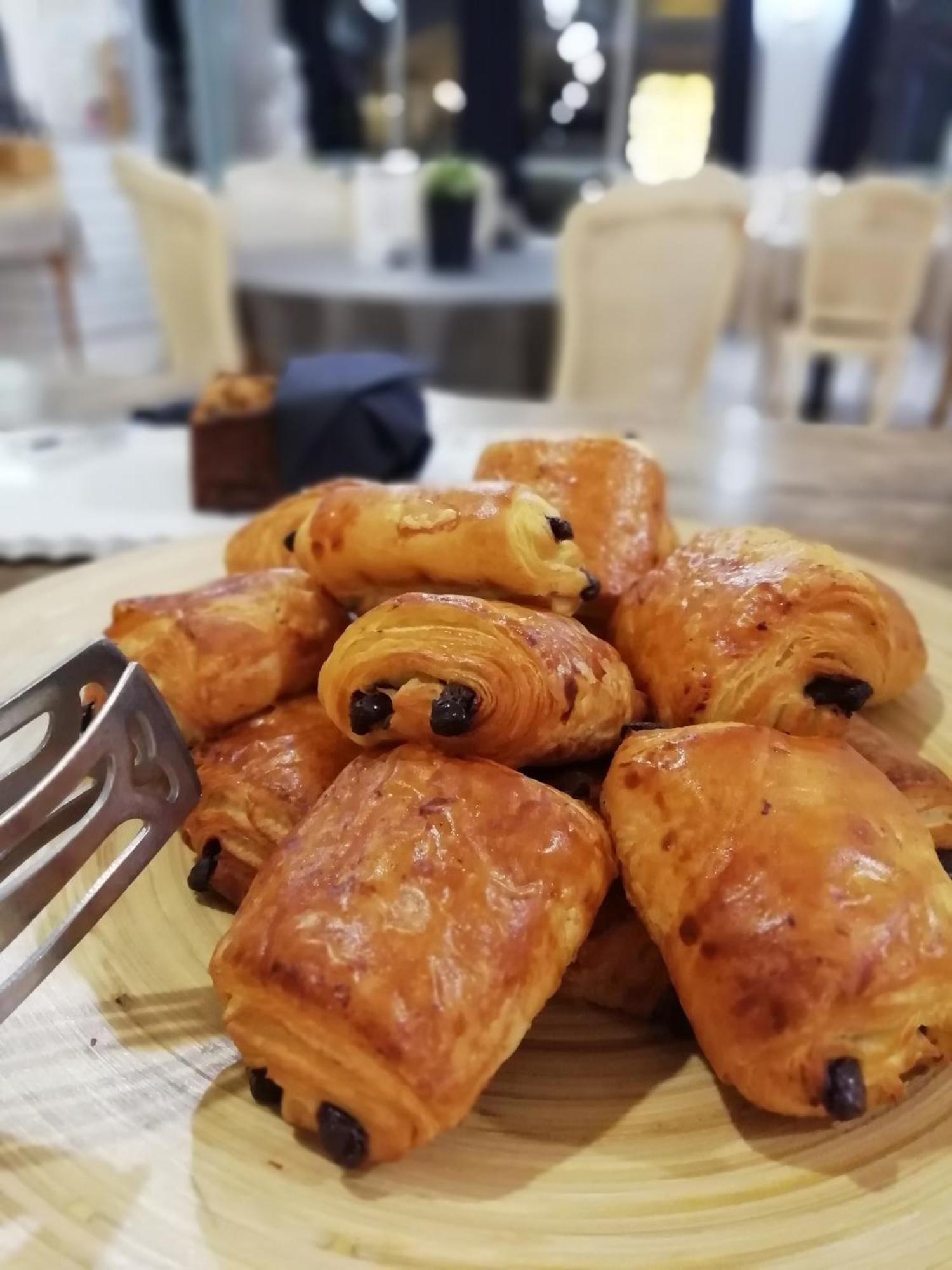 Hotel Restaurant Les Voyageurs Montaigu-Vendee Εξωτερικό φωτογραφία
