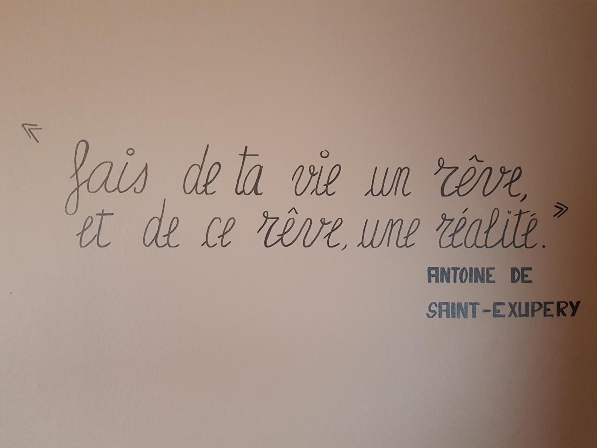 Hotel Restaurant Les Voyageurs Montaigu-Vendee Εξωτερικό φωτογραφία